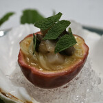 星のや沖縄 ダイニング - ・シャコガイとパッションフルーツのカッペリーニ