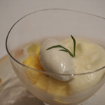 星のや沖縄 ダイニング - ・黒糖とパイナップルの小さなデザート