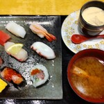 氷見回転寿司　粋鮨 - 