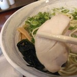 讃岐ラーメン 香麦 - 鶏チャーシューも柔らかく。