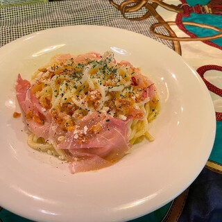 カルニセリア_0