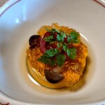 閑祥庵 禅紫 - この南京とは南瓜（かぼちゃ）の別名となる。
      確かにかぼちゃの甘みを感じる
      裏ごしも丁寧でキメの細かい
      美味しい味わいだった。
      上にはミニトマトと出汁醤油のジュレが載ってた。