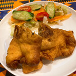 African Restaurant Jollof Kitchen - チキンパイ