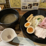 麺屋 春花 - 特製鯖醤油つけ麺