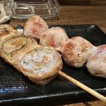 炭火焼鳥 とりよし - しそ巻き・とまと巻き