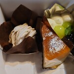 揖斐菓匠庵　みわ屋 - 料理写真:●頂いた品
モンブラン、チーズケーキ、ぶどうのタルトケーキ