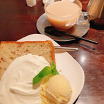 パルファン - いちじくとくるみのシフォンケーキ