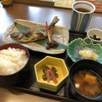 Ishibune Dainingu - 虹鱒の塩焼き定食