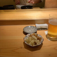 鮨 りんだ - ガリは2種類。薄切り甘酢とコロコロ白酢