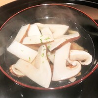 まき村 - お椀：松茸、白甘鯛