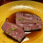 赤坂 菊乃井 - 牛肉の山椒焼き。肉が柔らかくて、噛むと肉の旨味が口中に広がる