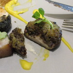 Derire - 香味野菜とモッツァレラチーズを詰めて焼いた椎茸の香味焼き