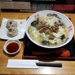 ラーメン巌哲 - 牛すじタンメンと椎茸焼売