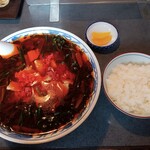 満州ニラら～めんの店 さかえや - 満州ニララーメン（中・辛味増し），中ライス