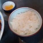 満州ニラら～めんの店 さかえや - 中ライス