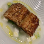 SUGALABO - うなぎ　蕪は葉っぱと実、食感ハッキリと煮たもの、すりおろしと変化に富み