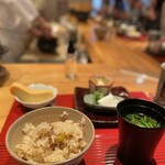 おおたに - 鯛と銀杏、蓮根の炊き込み御飯、巻き湯葉と法連草の赤出汁、出し巻き卵