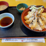 賀露港・市場食堂 - モサエビ天丼 1280円