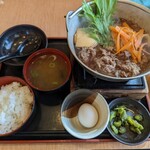 Shabushabu Sukiyaki Dontei - 牛すき鍋膳￥869-