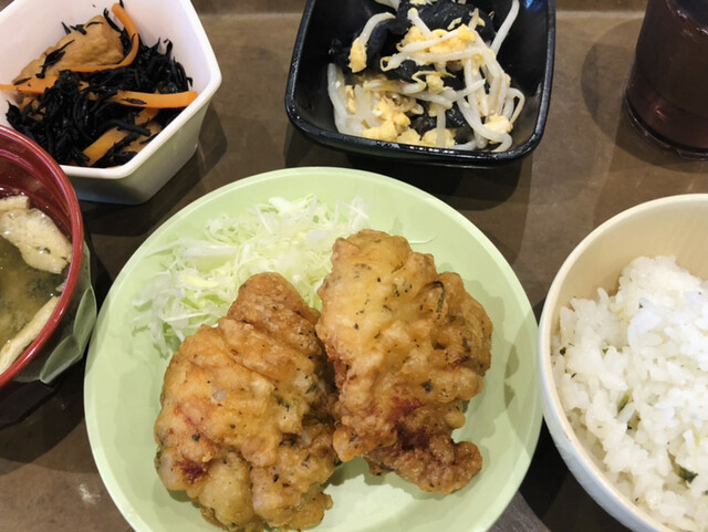 East Caravan photo 3