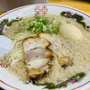 博多だるまラーメンセンター - ラーメン(煮卵入り)