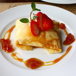 ビストロ・ミル・プランタン - デザートのヨーグルトのアイスクレープ