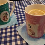 ピーターラビット ガーデンカフェ  - この日は大雨で店内めちゃくちゃ空いてて気づけば5時間も..レモネードも追加注文しちゃいました！お腹いっぱいでデザート頼めなかったのが悔やまれる（汗）