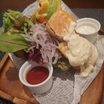 BLT STEAK OSAKA - サーモンフライのポップオーバーサンド