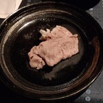 瀬里奈 - しゃぶしゃぶのスープで調理した香川県産の特選牛サーロインのしゃぶしゃぶ肉です。