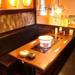 秋葉原ホルモン おいで屋 - 内観写真:テーブル席で気取らず気楽に飲み会☆ジューシーお肉を是非ご堪能ください!※写真は系列店