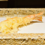 日本橋 蕎ノ字 - ◆車海老　　　　　　　　　　　　　　　　　　　　　　　　　☆２つ目の海老は天つゆで頂く。