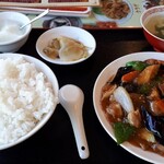 餃子坊 - 豚肉とナス炒めセット　890円