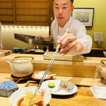 日本橋 蕎ノ字 - ◆車海老の頭
      ☆二つ目は天つゆで頂く。