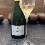 イチリン ハナレ - ドゥラモット／ブリュット・シャンパーニュ・グラン・クリュ ル・メニル・シュル・オジェ