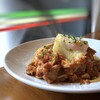 イタリア食堂 ダンデライオン - ＊豚肩ロースと温玉のアマトチャリーナ・・豚肉やトマトソースたっぷり。パスタの量は普通かしら。