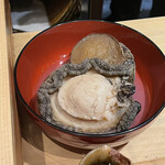 鮨処 池上 - 下関の巨大鮑(10年もの)