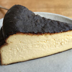 カメイノ食堂 - コルテッツァチーズケーキ