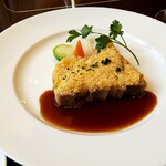 レストランフォレスタ椿山荘 - 豚ロース肉の香草パン粉焼き