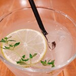 ヌフ クレープリー - 