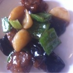 赤坂 四川飯店 - 牛サーロインのオイスター炒め