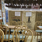 アカガワ - 店内にコーヒー豆の麻袋が…！