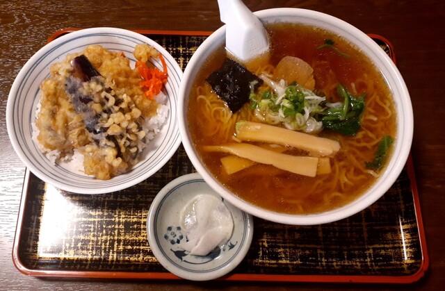 そば処さかえや - かみのやま温泉（そば）の写真