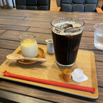 コモンズカフェ - ふわとろプリンとアイスコーヒーアイス。美味し。