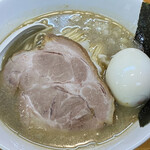 煮干中華ソバ イチカワ - 白醤油＋味玉