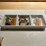 Takayoshi no sushi - あん肝、アワビ、甘エビの塩辛