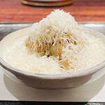 きう - ◆煮帆立と吉田牧場チーズ 、オリーブオイルと七味