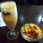 KHANA KHAJA Indian.Nepali Asian Dining & Bar - マンゴーラッシー、サラダ