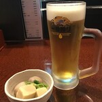 居酒屋　いっぷく - お通しとプレミアムモルツ