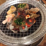 炭火焼肉 ととり - 