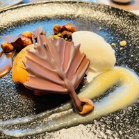 ポム・ダダン - 